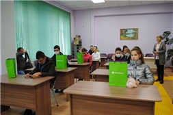 В Чувашской республиканской специальной библиотеке имени Льва Толстого прошёл республиканский конкурс по использованию смартфонов среди незрячих школьников