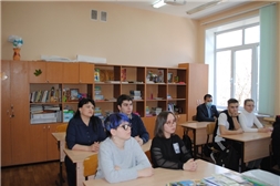 Специалист Центра занятости населения Чувашской Республики провела профориентационную беседу со школьниками 10-го класса школы-интерната для слепых и слабовидящих детей